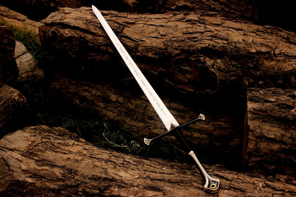 ⚔️ Narsil Sword of King Aragorn (Strider) Replica – 40” Stainless Steel Sword with Scabbard &amp; Wall Mount