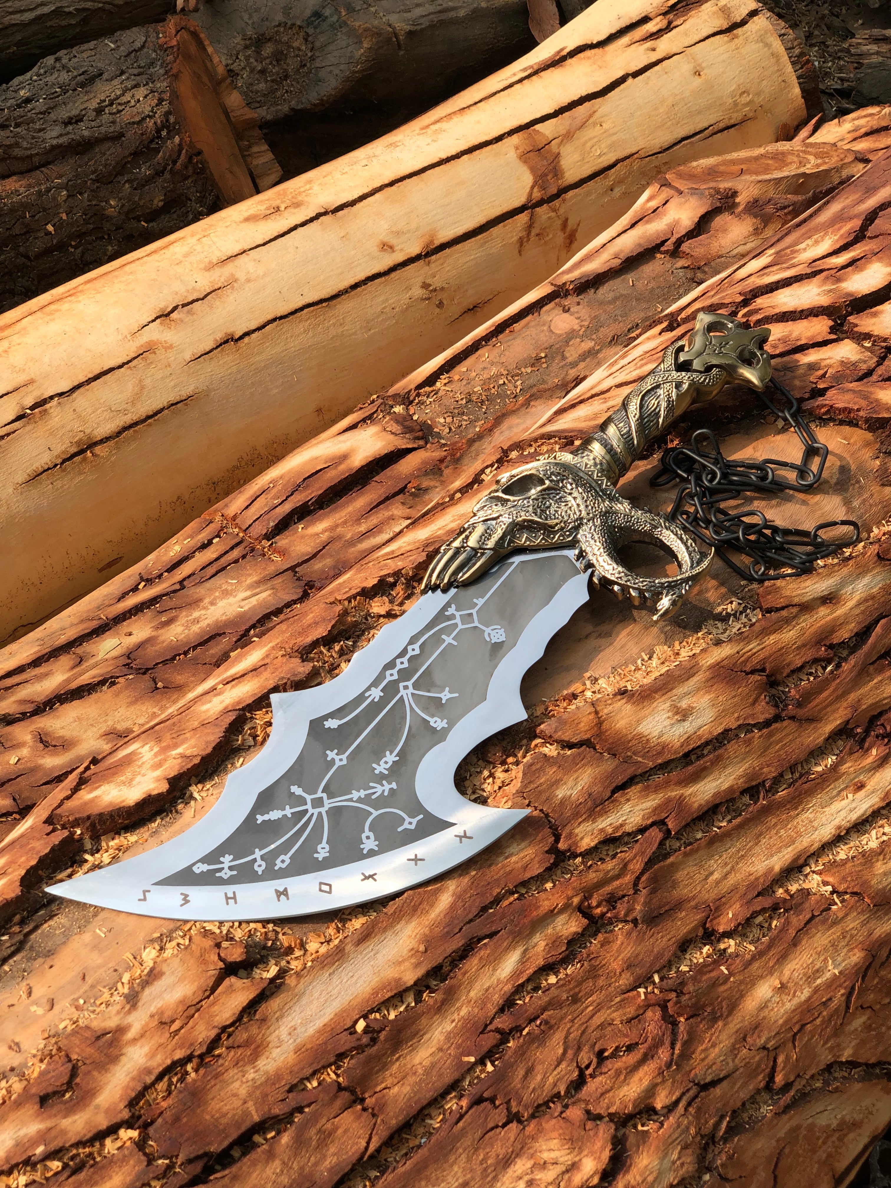 🗡️ God of War Blades of Chaos Replica – 21” Stainless Steel Fantasy Sword with Wall Mount&nbsp;